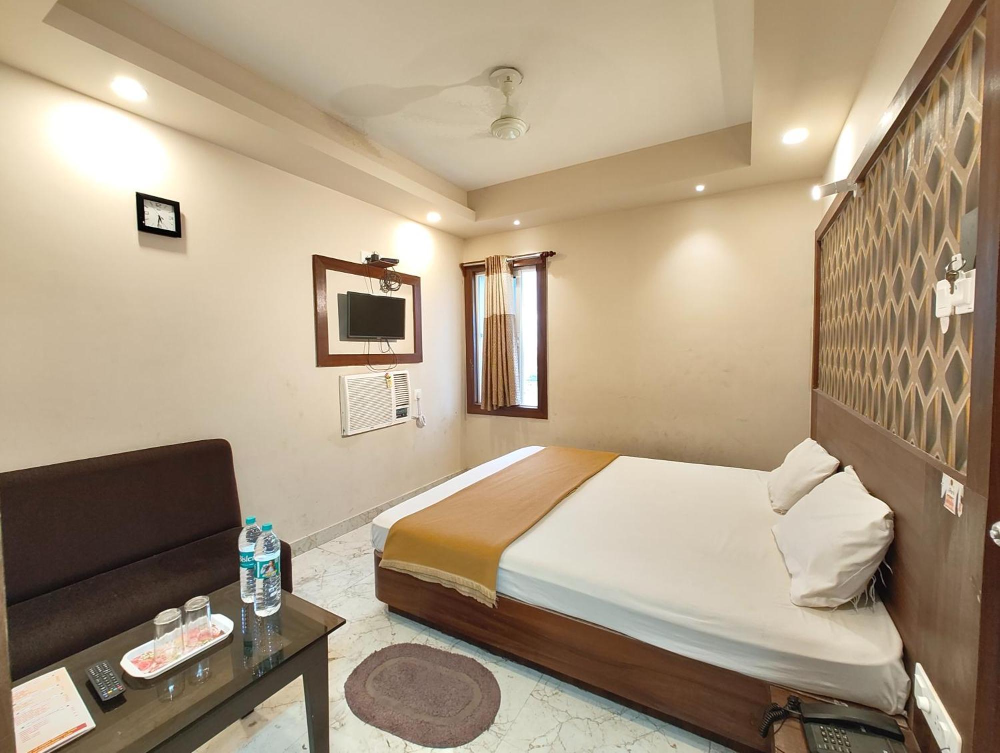 "Hotel Aradhya Puri"- Luxur- Room With Sea-View - Prime Location With Parking Facilities - Best Hotel In Puri Esterno foto