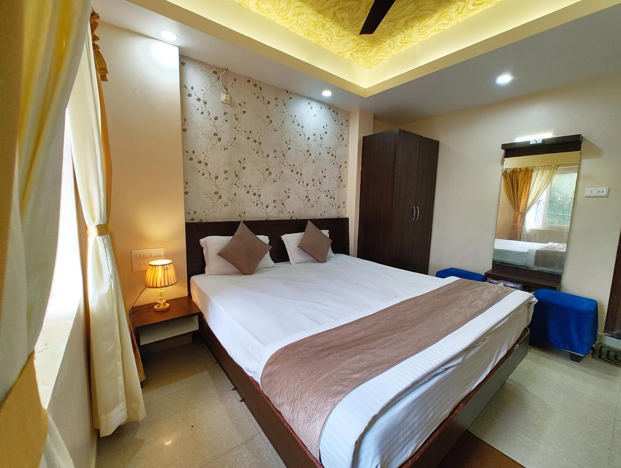 "Hotel Aradhya Puri"- Luxur- Room With Sea-View - Prime Location With Parking Facilities - Best Hotel In Puri Esterno foto