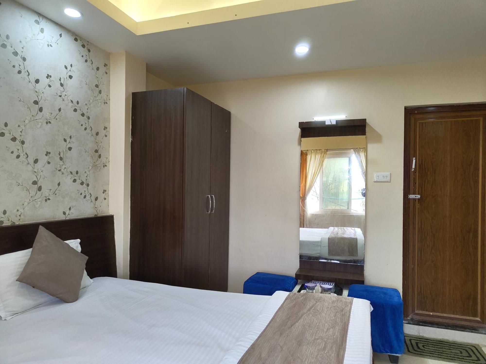 "Hotel Aradhya Puri"- Luxur- Room With Sea-View - Prime Location With Parking Facilities - Best Hotel In Puri Esterno foto