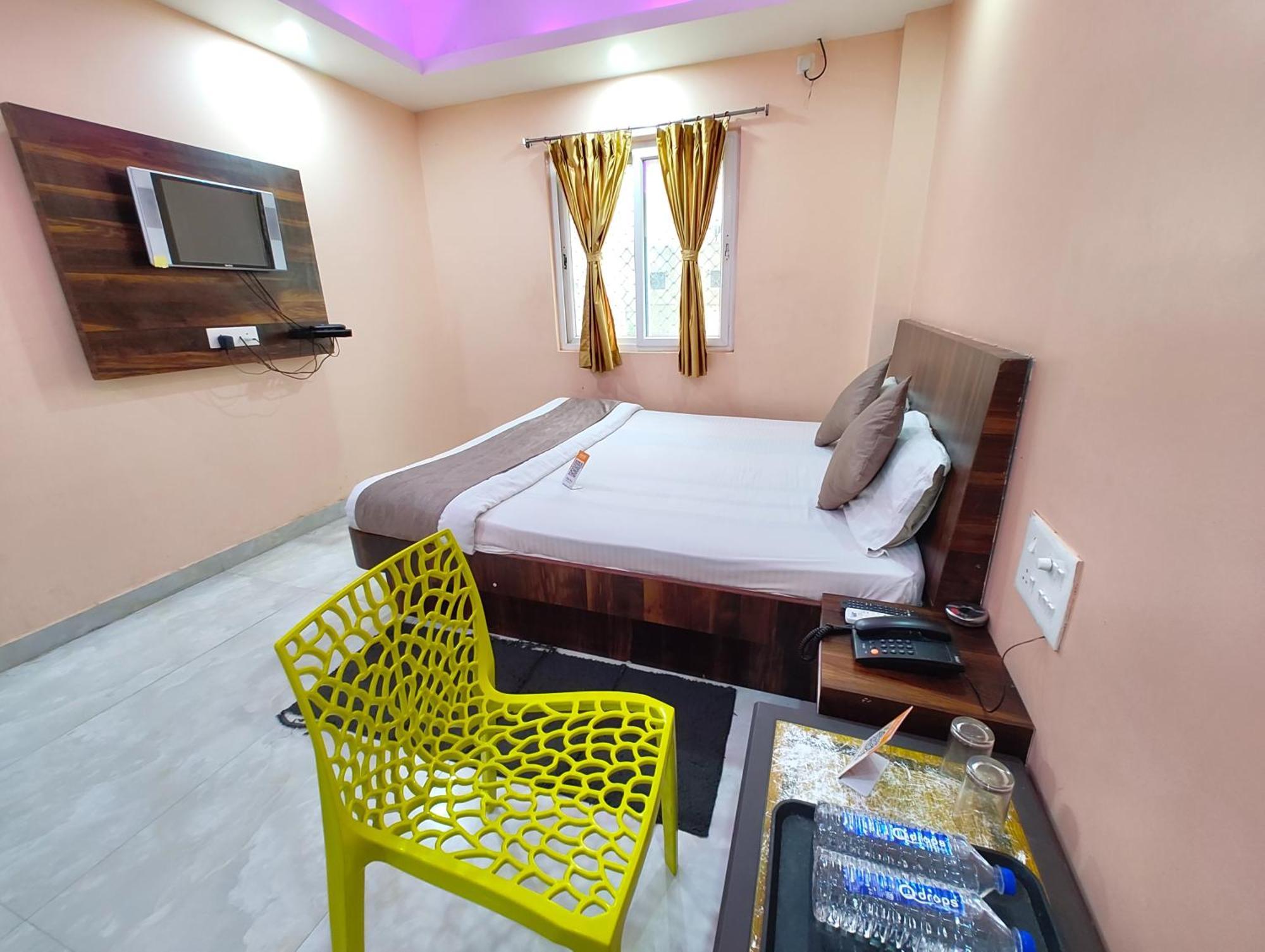 "Hotel Aradhya Puri"- Luxur- Room With Sea-View - Prime Location With Parking Facilities - Best Hotel In Puri Esterno foto